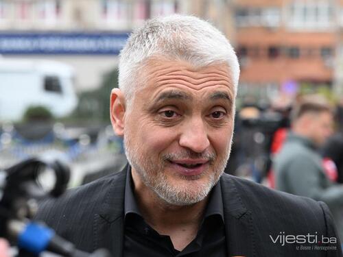 Incident u Beogradu: Čeda Jovanović osumnjičen za nasilničko ponašanje