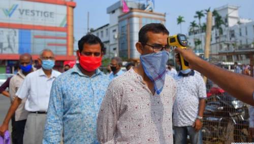 Indija: Od COVID-19 preminulo još 3.380 osoba