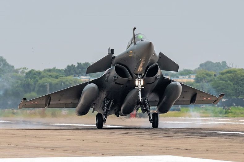Indija u jeku napetosti sa Pakistanom kupuje Rafale od Francuske