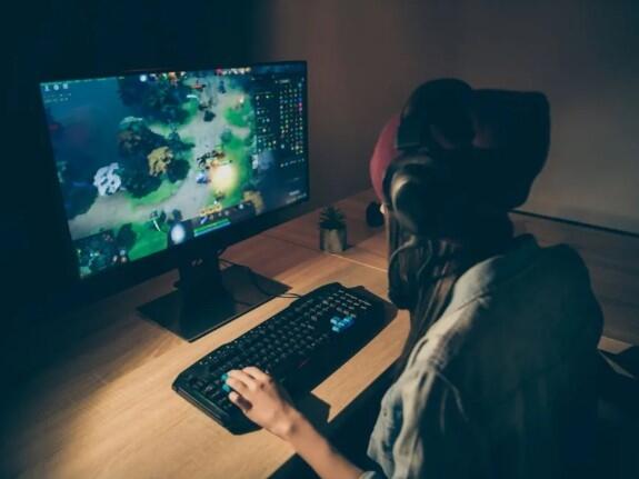 Indija zabranjuje online igre za novac