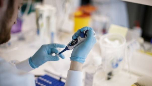 Indijski farmaceut umro od pripravka, vjerovao je da liječi od koronavirusa