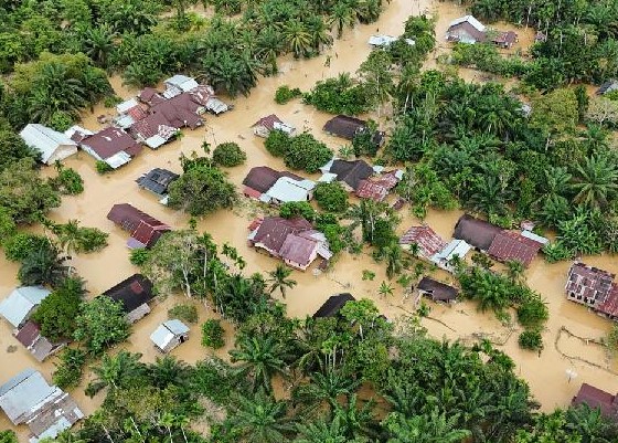 Indonezijske vlasti traže dodatnu pomoć za saniranje posljedica poplava