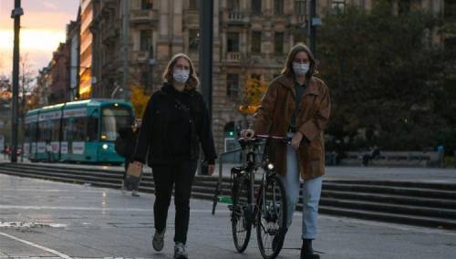 Infekcije koronavirusom u Njemačkoj se eksponencijalno šire