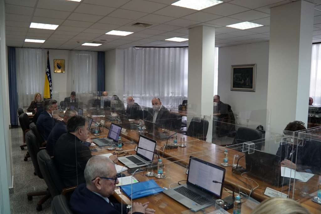 Informacija i zaključci o zaštiti života i zdravlja stanovništva FBiH
