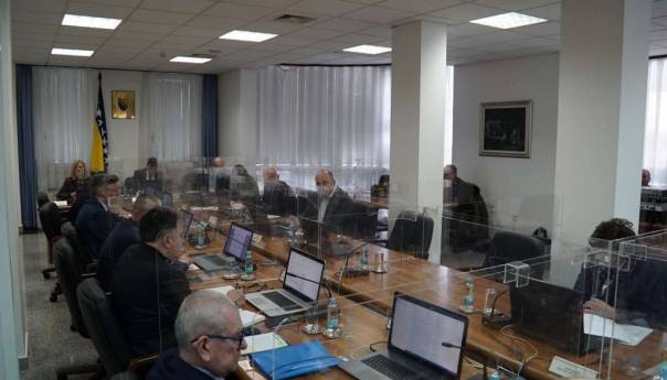 Informacija i zaključci o zaštiti života i zdravlja stanovništva FBiH