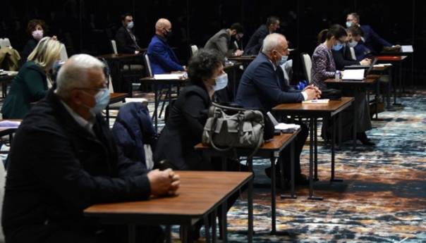 Informacija o planu vakcinisanja u FBiH predložena kao prva tačka dnevnog reda