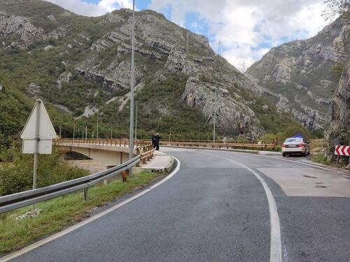 Informacija za vozače: Na ovoj dionici saobraćaj će se odvijati usporeno