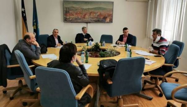 Inicirati osnivanje posebnog fonda za finansiranje privrednih društva u TK