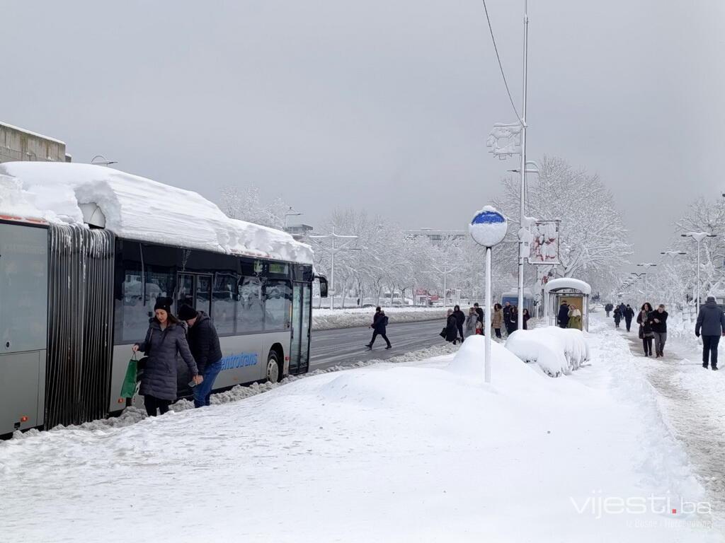 Inspekcija pozvala GRAS i Centrotrans da očiste stajališta, poziv i građanima
