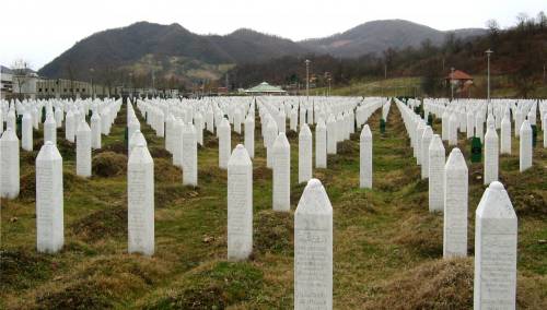 Institut apeluje na Vladu Kanade da uklanja sadržaje koji negiraju genocid u Srebrenici