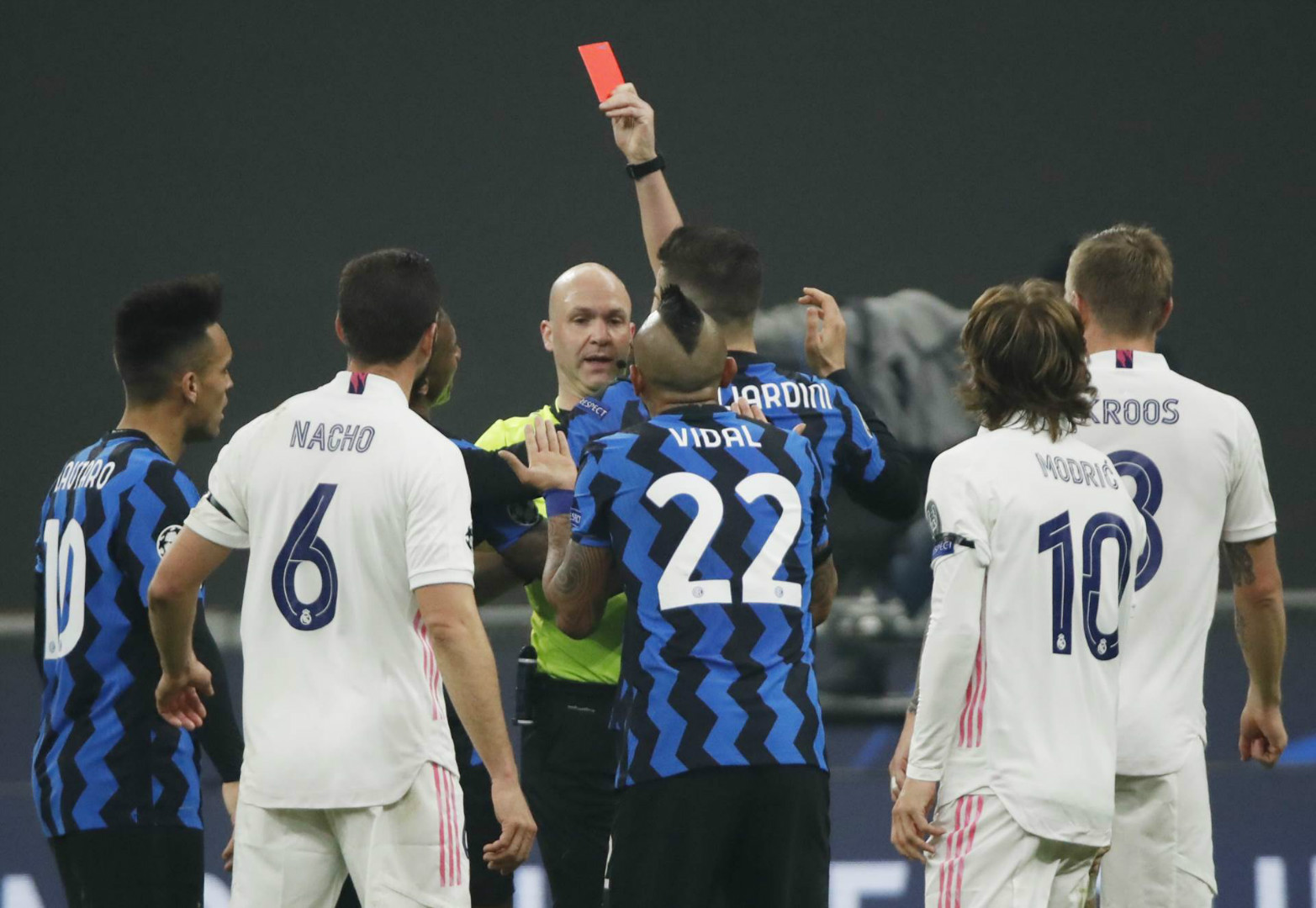 Inter kažnjava Vidala