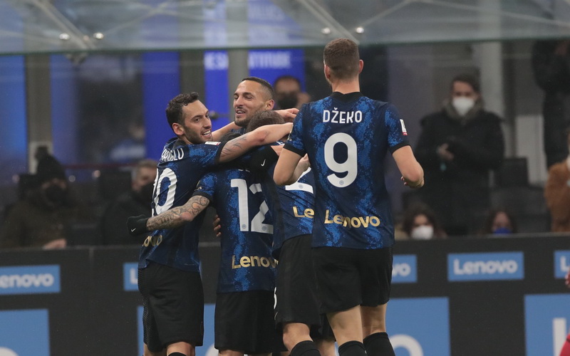Inter se namučio s Empolijem, Džeko asistent