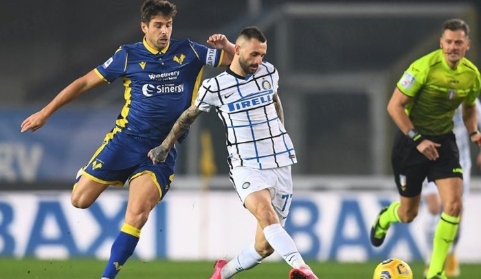 Inter se namučio za pobjedu u Veroni i preuzeo lidersku poziciju