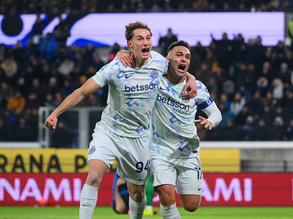 Inter slavio u derbiju kola i vratio se na vrh Serie A