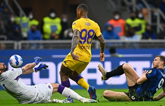 Novi kiks Intera, titula sve dalje