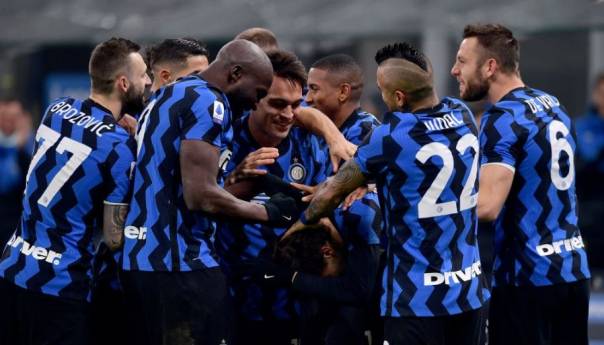 Inter u velikom italijanskom derbiju pobijedio Juventus