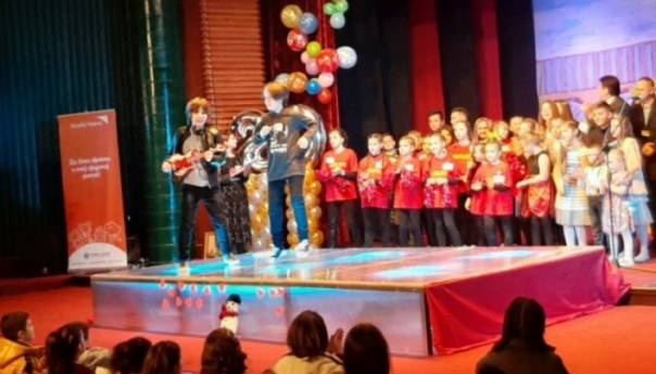 Internacionalni dječiji festival 'Šta se pjesmom sanja' online