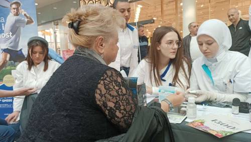 INZ i studenti građanima mjerili tlak i šećer u krvi na Svjetski dan borbe protiv dijabetesa