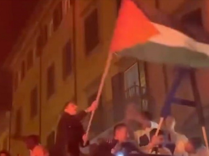 Inzaghi mašući palestinskom zastavom proslavio povratak u Serie A