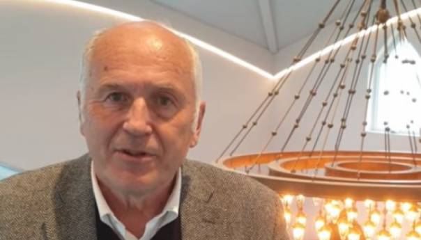 Inzko posjetio džamiju Cvijet Srebrenice