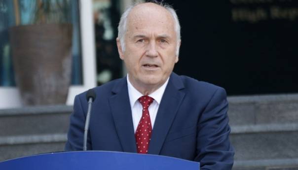 Inzko: Schmidt će odlučno i efikasno raditi u zaštiti interesa ljudi u BiH