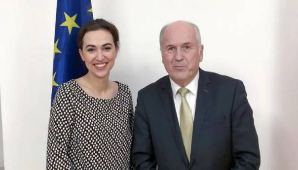 Inzko se sastao sa ministricom Zadić: BiH je ponosna na vas