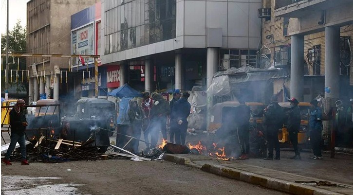 Iračke sigurnosne snage ispalile suzavac na učesnike antivladinog protesta