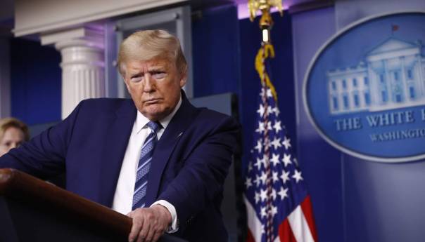 Iran izdao potjernicu za Trumpom, traži pomoć Interpola