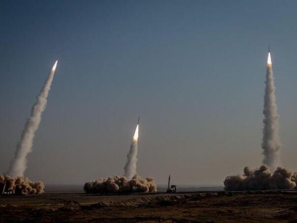Iran najavio žestok odgovor Izraelu: 'Bit će zakopani u rupe'