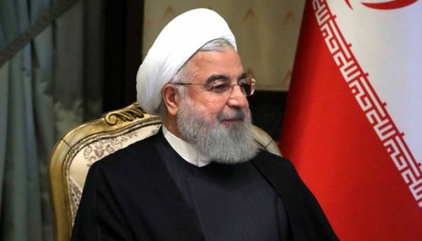 Iran planira ponovo otvoriti džamije i škole u manje rizičnim područjima