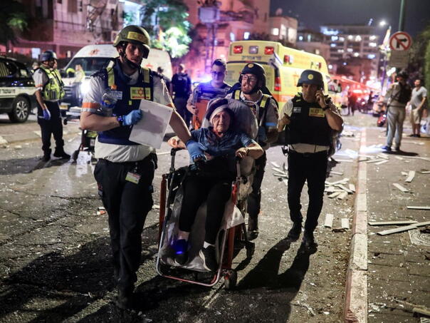 Iran pogodio predgrađe Tel Aviva: Devet zgrada uništeno