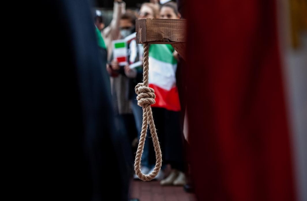 Iran pogubio dva muškarca