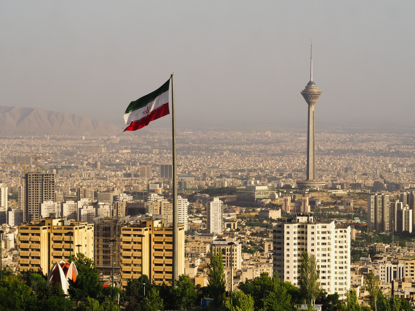 Iran pogubio stranog državljanina zbog smrti policajaca tokom protesta