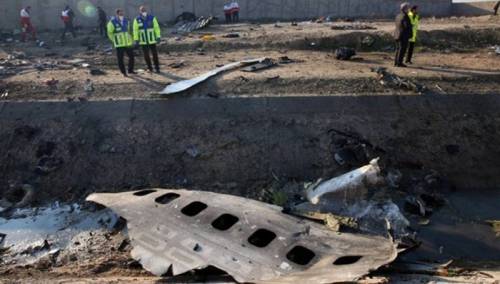 Iran poslao crne kutije srušenog ukrajinskog aviona na analizu u Francusku