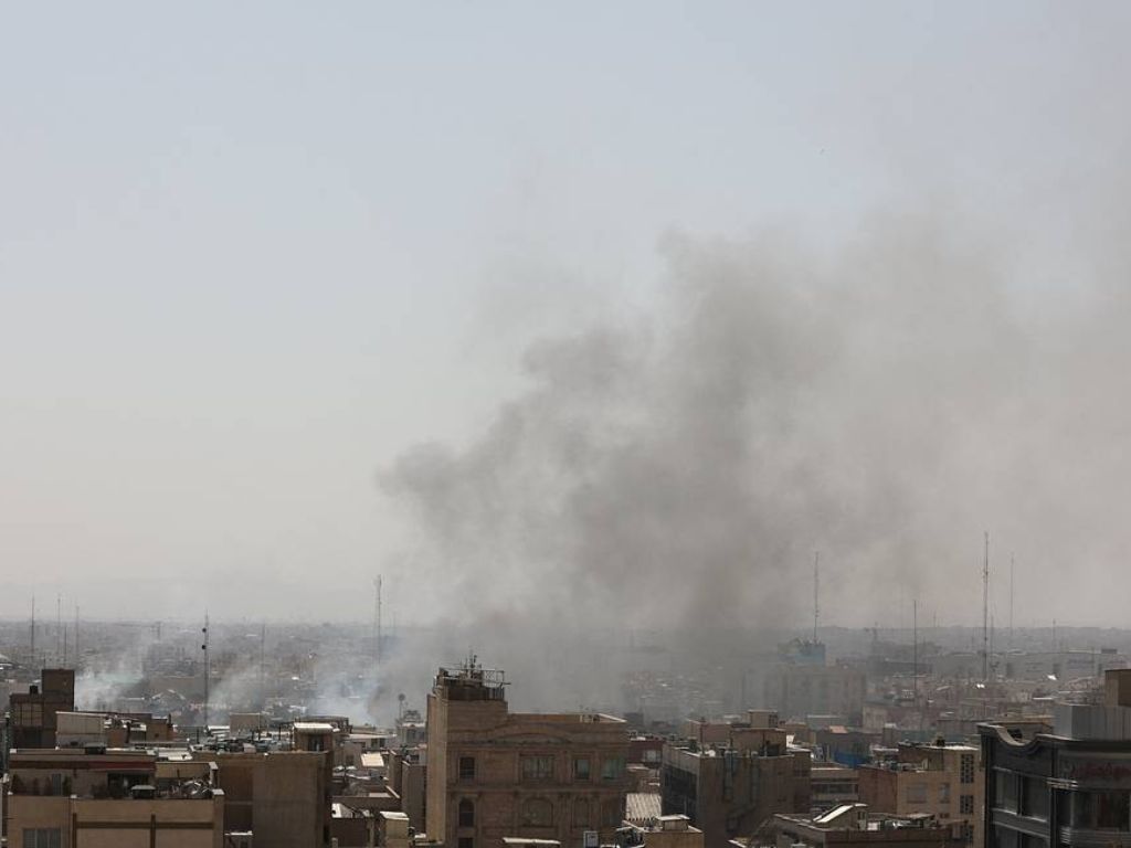 Iran: U američko-izraelskim napadima poginulo 200 ljudi, više od 700 povrijeđenih