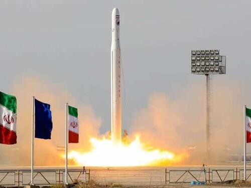 Iran uspješno poslao u orbitu satelit Nour 3