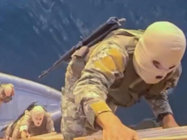 Iran zaplijenio dva broda u Hormuzu, objavljen snimak