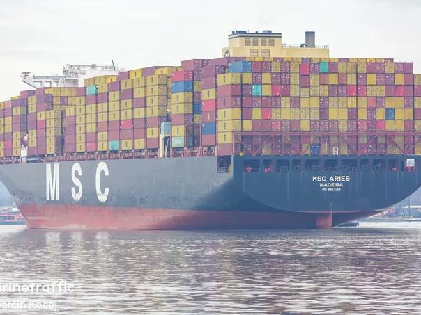 Iran zaplijenio teretni brod u Hormuskom moreuzu