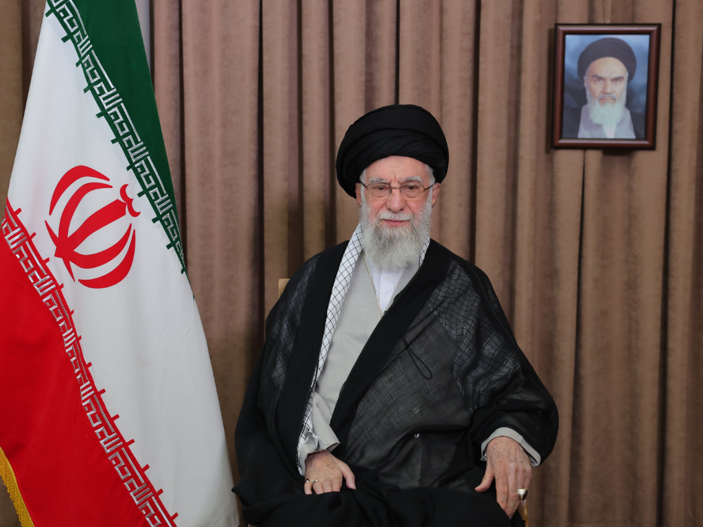 Iranaski mediji: Hamenei premješten u bunker nakon izraelskih udara na Teheran