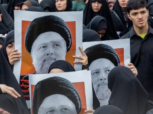 Iranci okupljeni u pogrebnoj povorci, započeo višednevni ispraćaj predsjednika