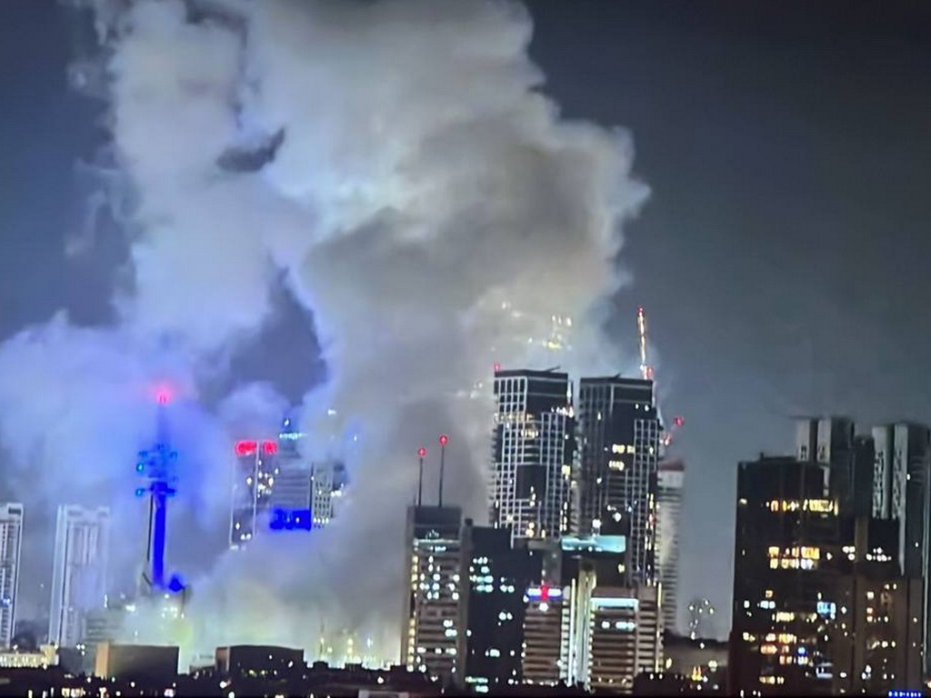 Uzbune širom Izraela, iranska balistička raketa pogodila Tel Aviv