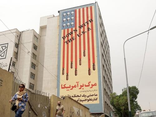 Iranska državna televizija: SAD se priprema za rat, a ne za mir