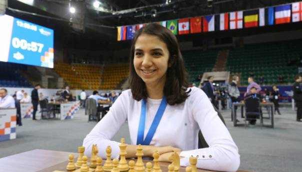 Iranska šahistica upozorena da se ne vraća u Iran nakon takmičenja bez hidžaba