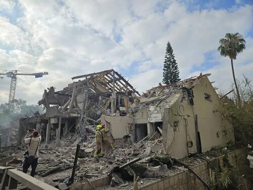 Iranske rakete pogađaju Izrael, snimci otkrivaju razmjere udara