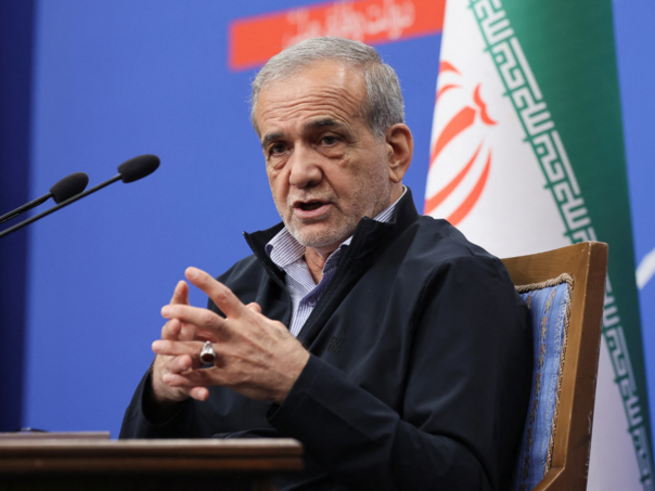 Iranski predsjednik poručio: Nećemo se pokloniti nasilnicima