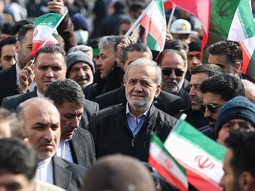 Iranski predsjednik: Trump sankcijama želi da nas baci na koljena