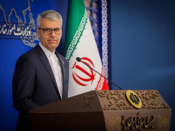 Iranski zvaničnik: Hamenei nas je naučio da se ne bojimo Amerike