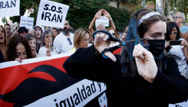 Iransko pravosuđe podiglo više od 1.000 optužnica zbog 'nasilnih nereda'