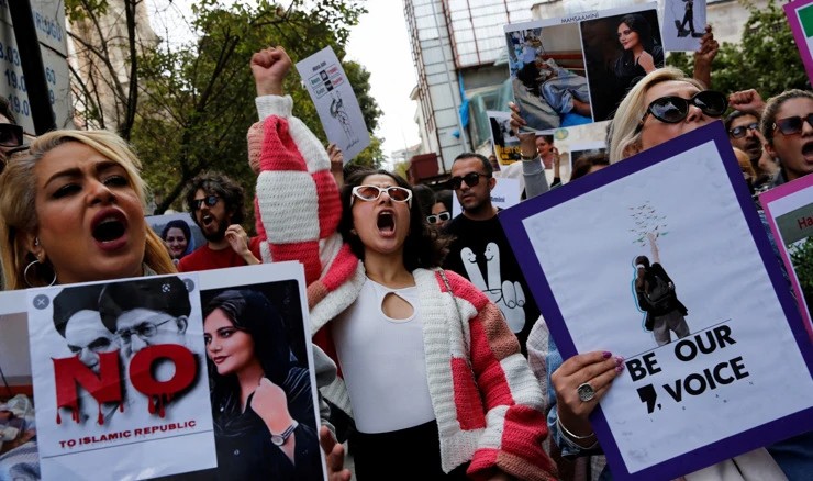 Iransko vodstvo pokušava nacionalne proteste preusmjeriti na Kurde