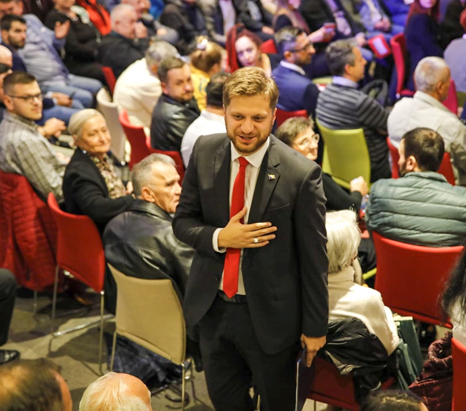 Irfan Čengić proglasio pobjedu u Starom Gradu